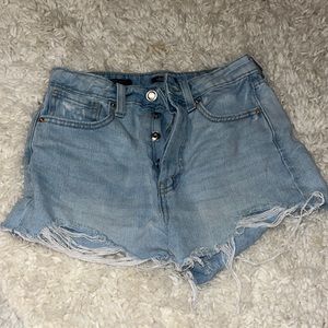 jean shorts💗